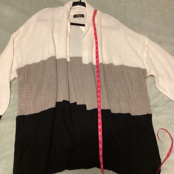Bloomchic open cardigan, cream, taupe, & black, size 10, NWT - Picture 5 of 9